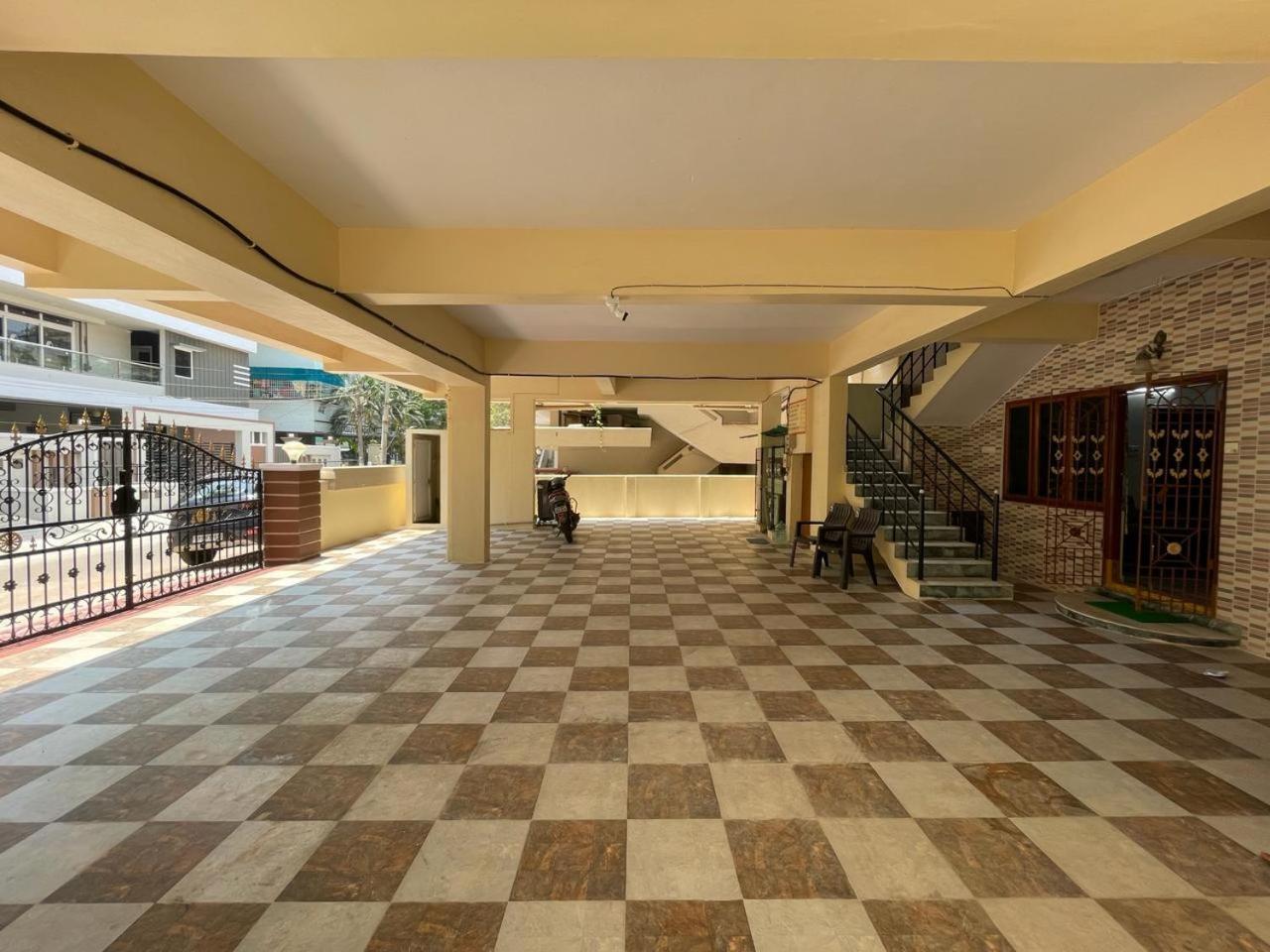 Servostay 5 Fully Furnished 2 Bhk Flats In Mvp Colony, Vizag Visakhapatnam Esterno foto